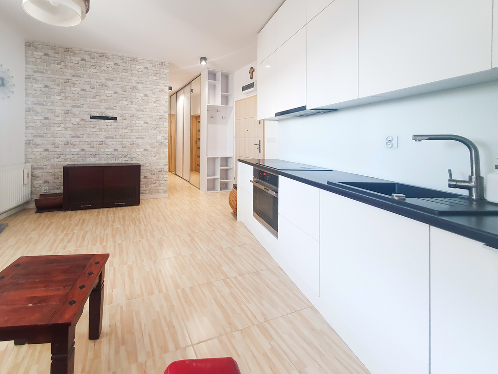 3 Pokoje Z Windą I Loggią – Ul. Hallera