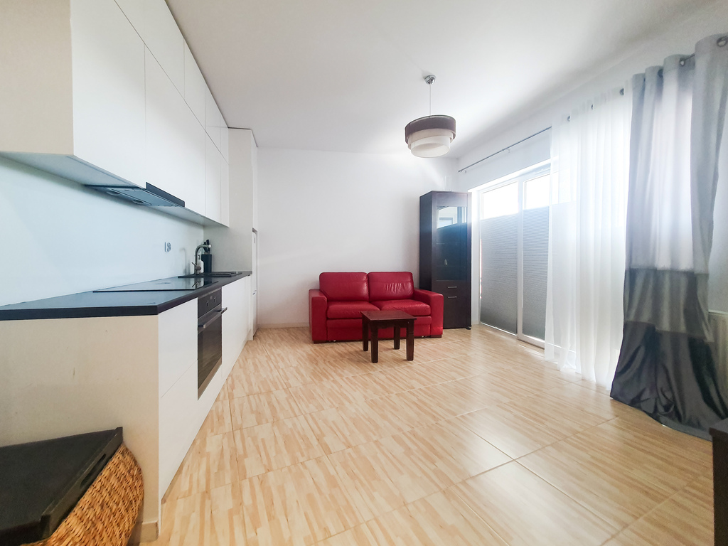 3 Pokoje Z Windą I Loggią – Ul. Hallera