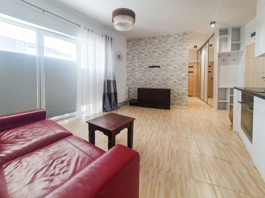 3 Pokoje Z Windą I Loggią – Ul. Hallera